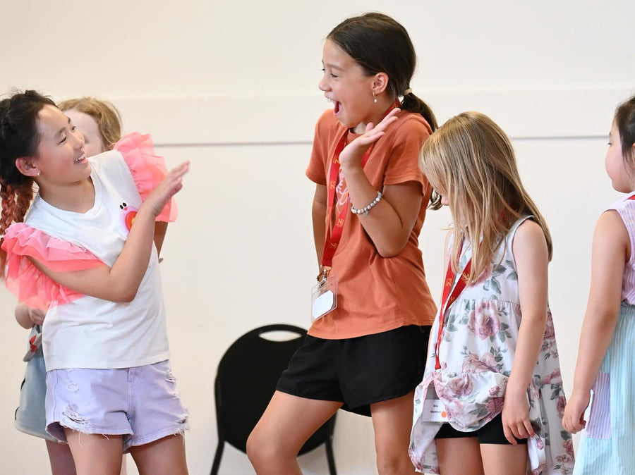 Two kids smiling at Artz On Show Workshop
